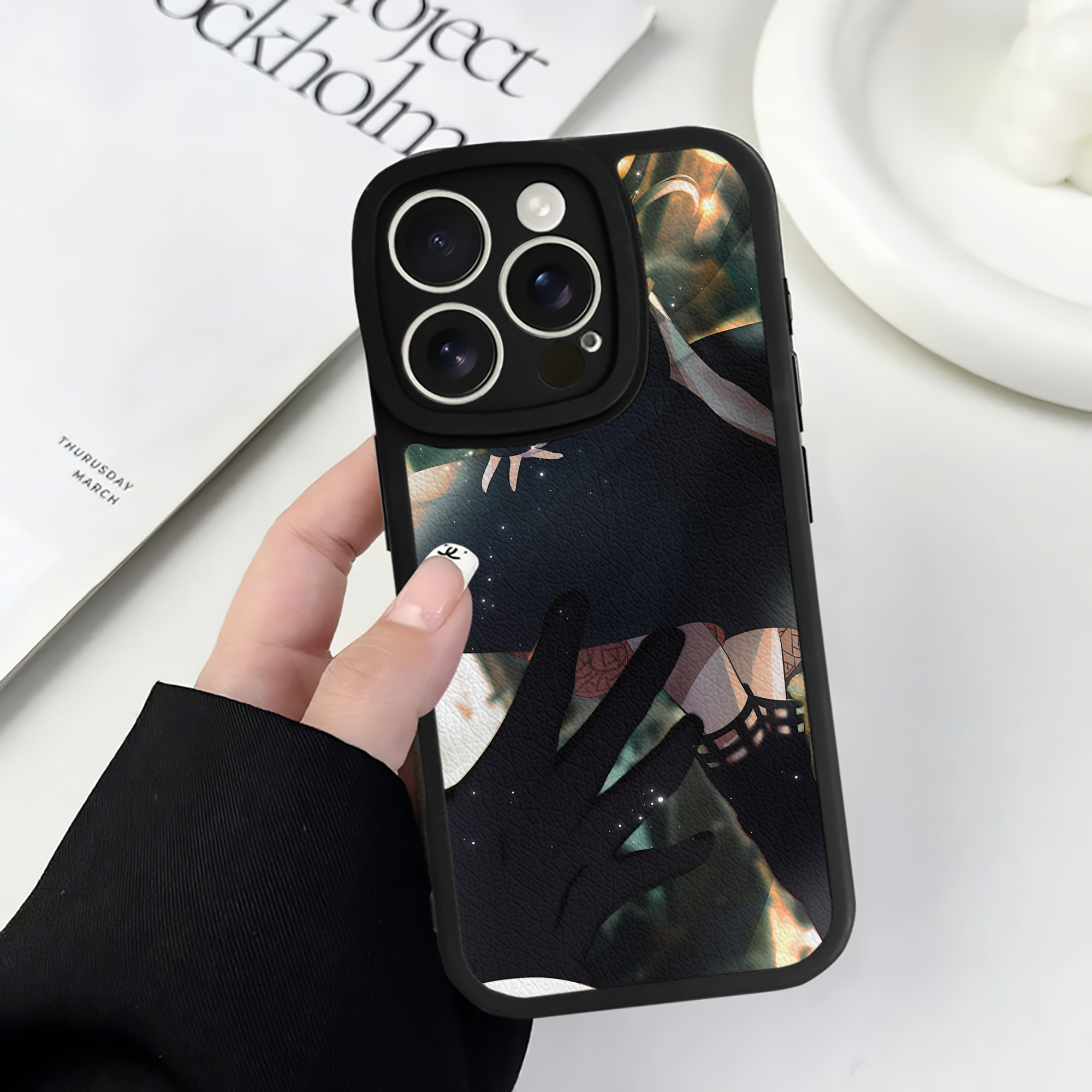 （画像用） SPY×FAMILY间谍家家酒 【iPhone 16シリーズ対応】シリコンスマホケース（レザー調） 材質：シリコン